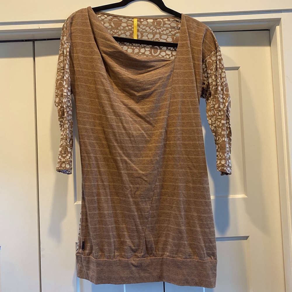 Lole Size Small Brown Tunic Top with 3/4 Sleeves